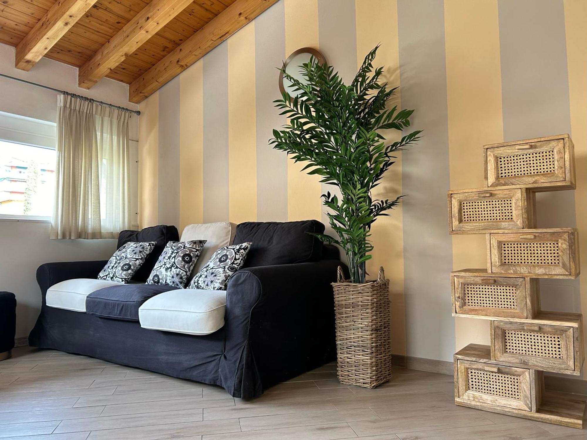 Menaggio Down Town Apartment Exterior photo